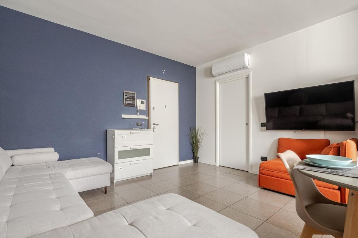 City Center - Modern Flat With Free Parking And Wifi - Apt A Bergamo Exterior photo