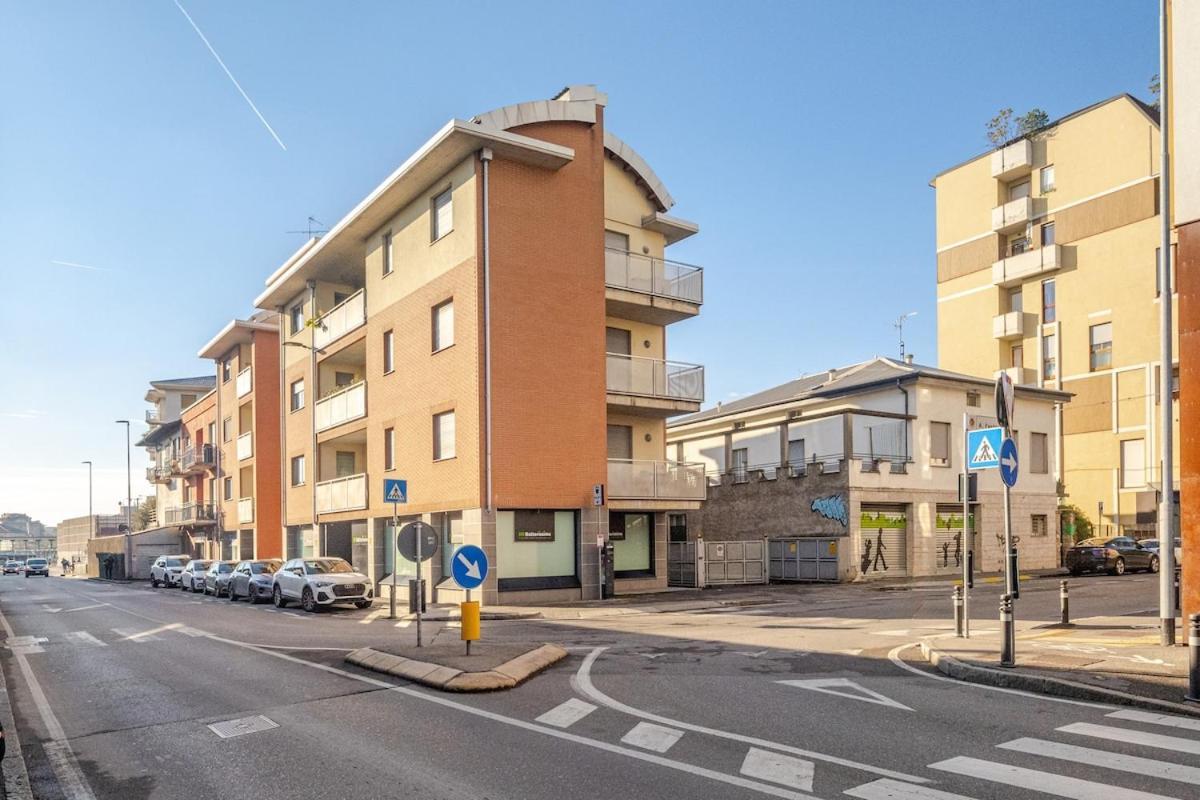 City Center - Modern Flat With Free Parking And Wifi - Apt A Bergamo Exterior photo