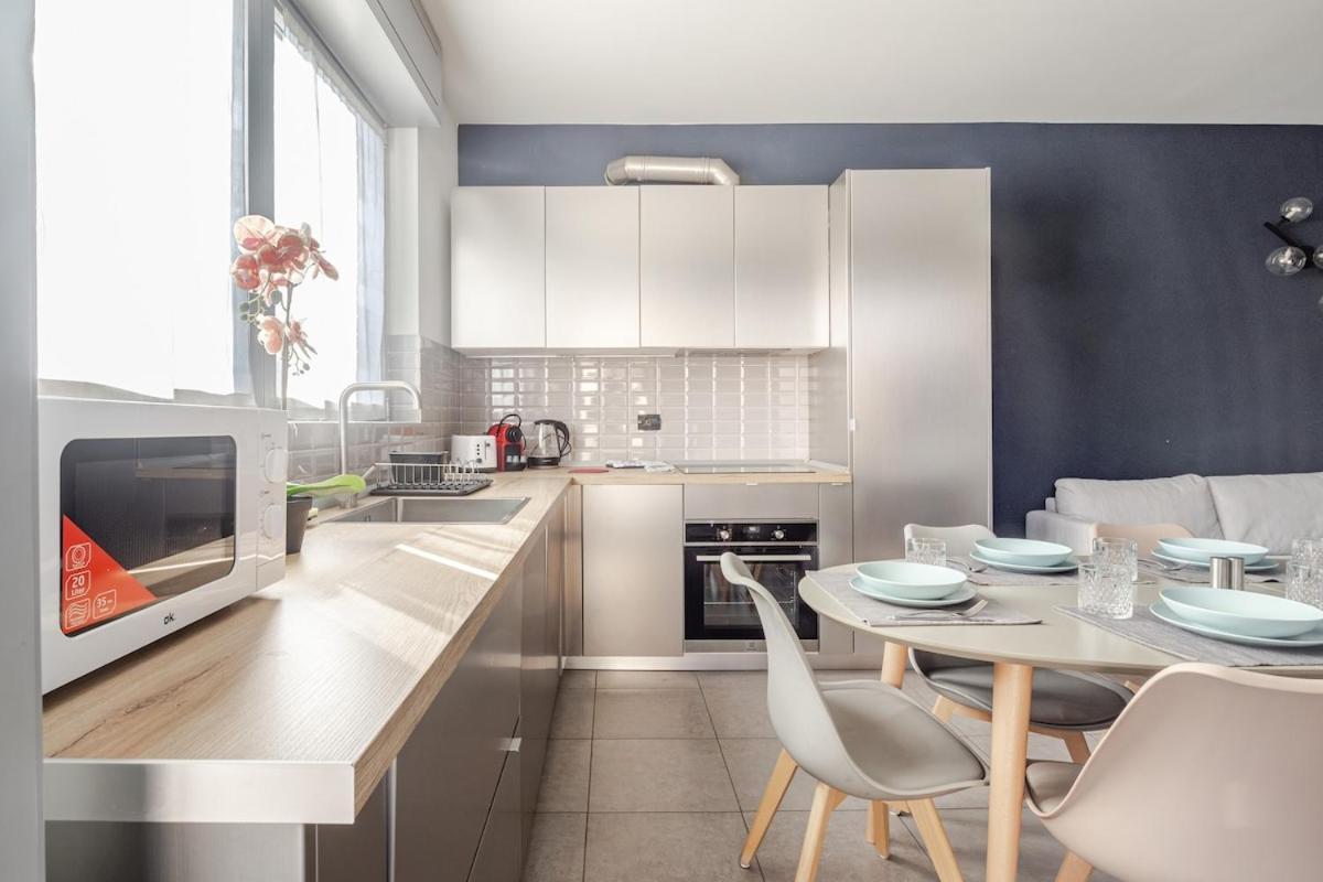 City Center - Modern Flat With Free Parking And Wifi - Apt A Bergamo Exterior photo